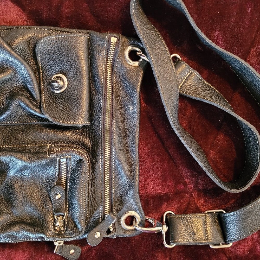 ROOTS CROSSBODY